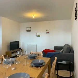 Situe Dans L'hyper-centre D'auray Auray
